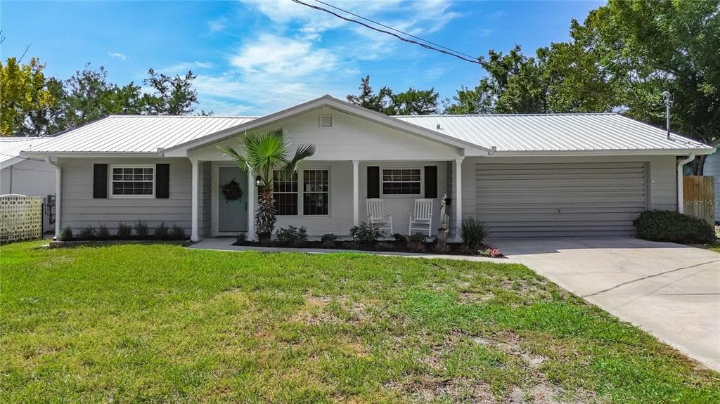 1930 NW 19TH STREET photo 4