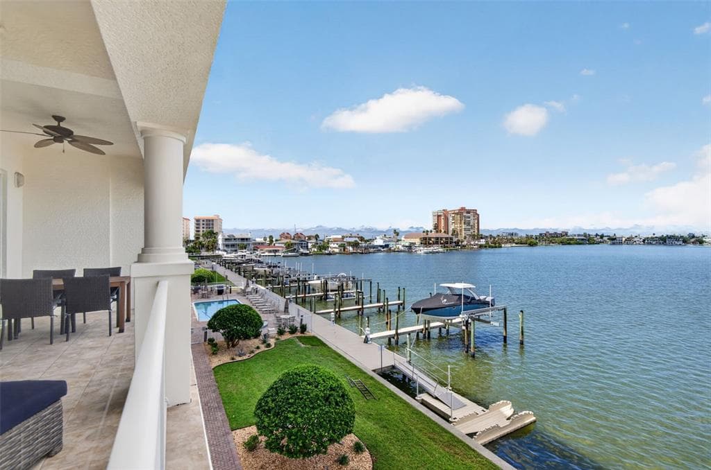 17735 GULF BOULEVARD 306 photo 19