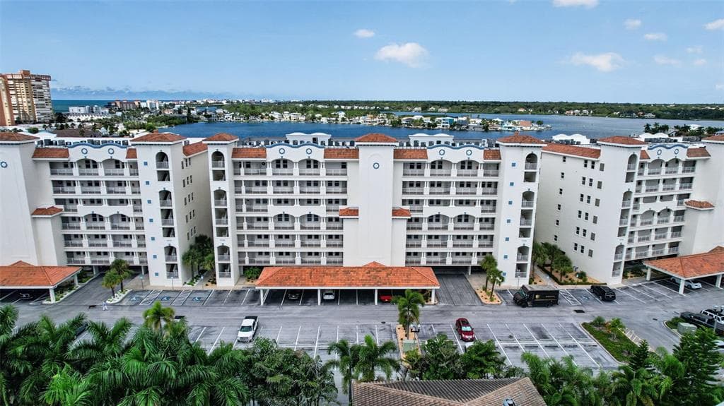 17735 GULF BOULEVARD 306 photo 4