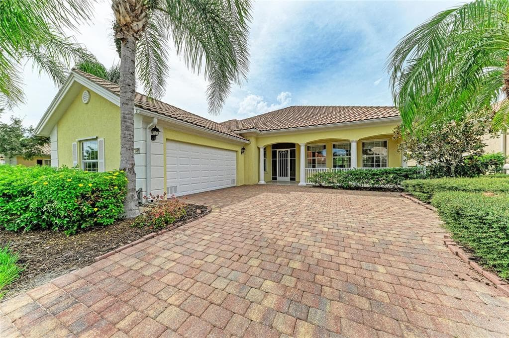 13485 BASTIANO STREET photo 1