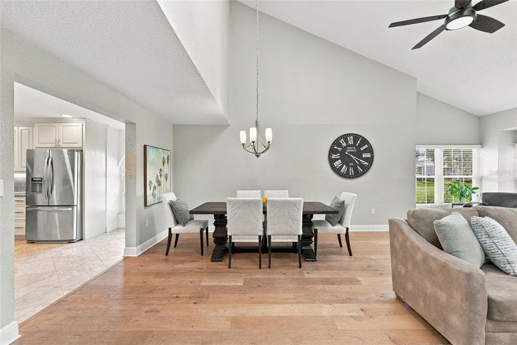 629 SEGOVIA COURT NE 405 photo 13
