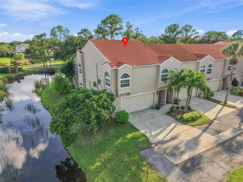 629 SEGOVIA COURT NE 405 photo 1
