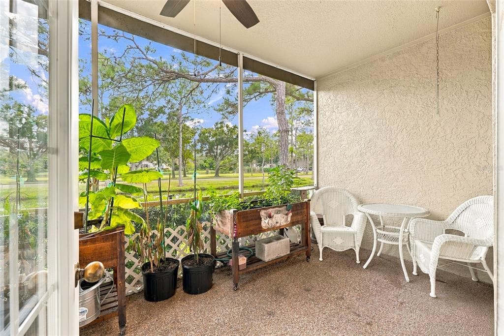629 SEGOVIA COURT NE 405 photo 20