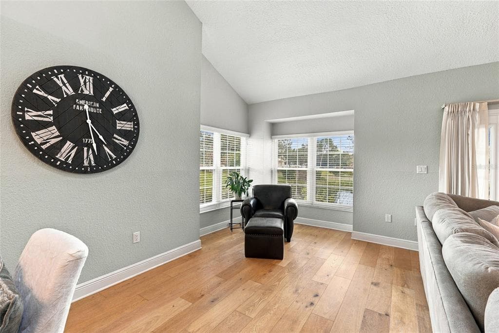 629 SEGOVIA COURT NE 405 photo 18
