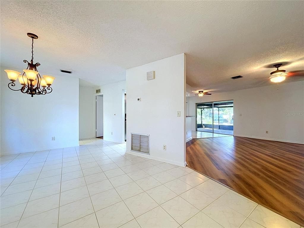 1413 WINDJAMMER LOOP photo 13