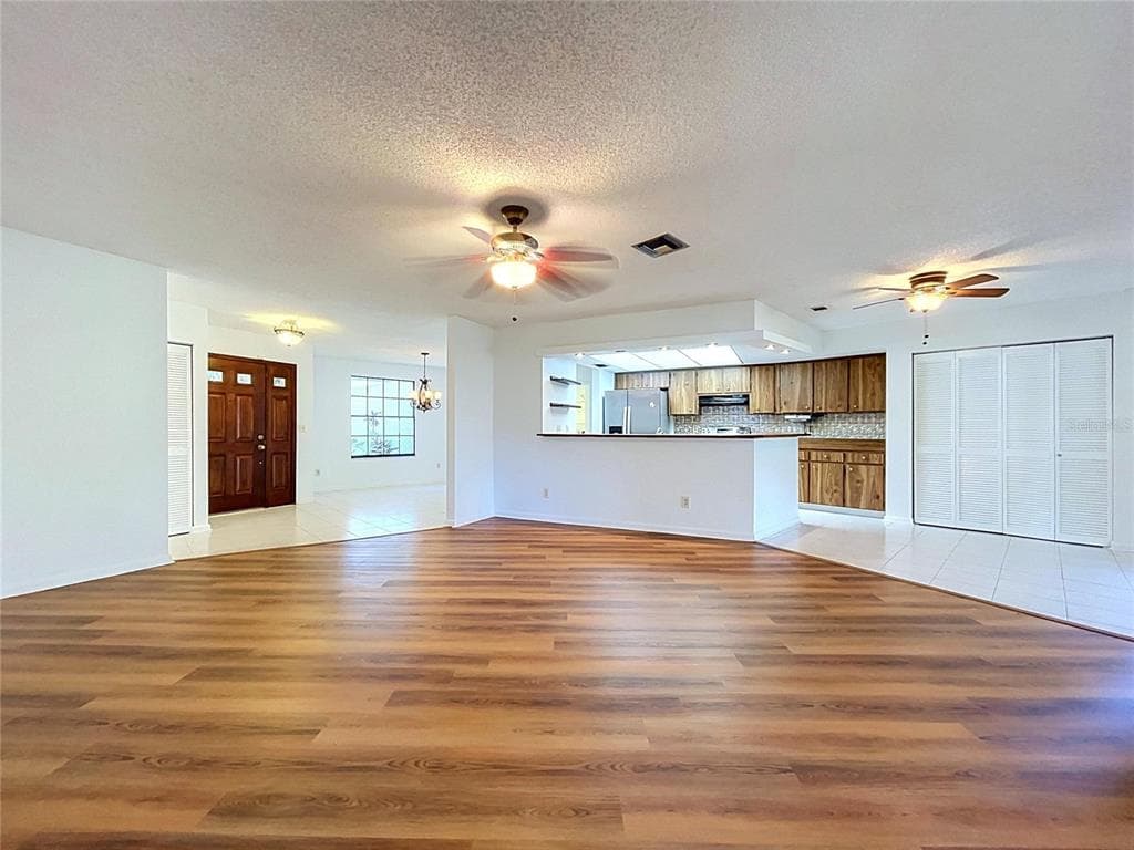 1413 WINDJAMMER LOOP photo 17