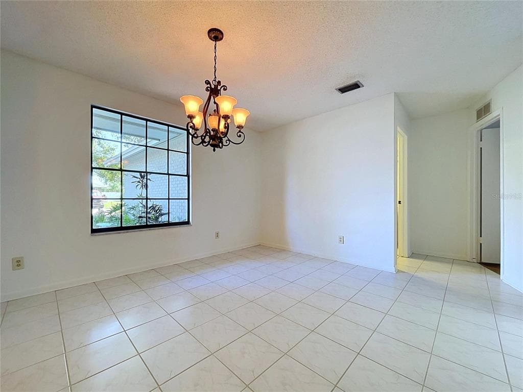 1413 WINDJAMMER LOOP photo 9