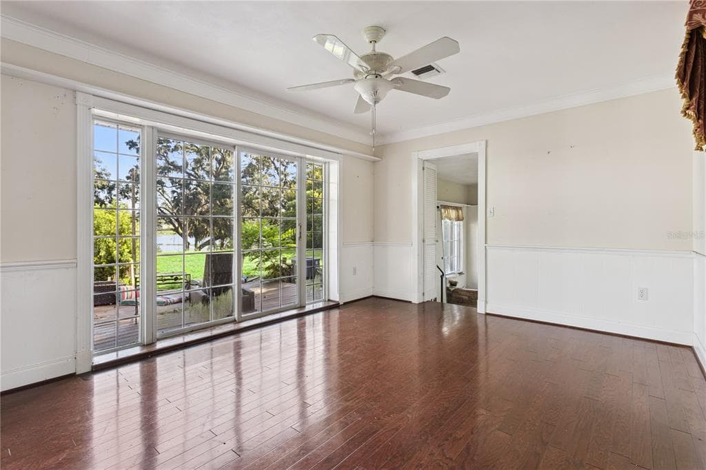 1505 E CROOKED LAKE DRIVE photo 9
