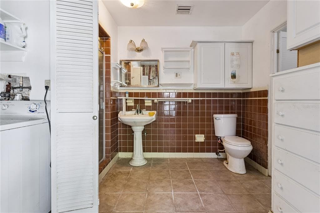 1505 E CROOKED LAKE DRIVE photo 21