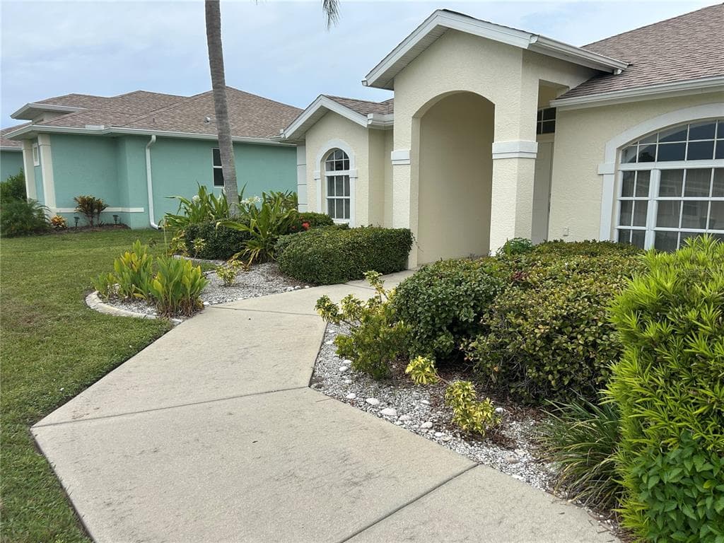 435 ROTONDA CIRCLE photo 2