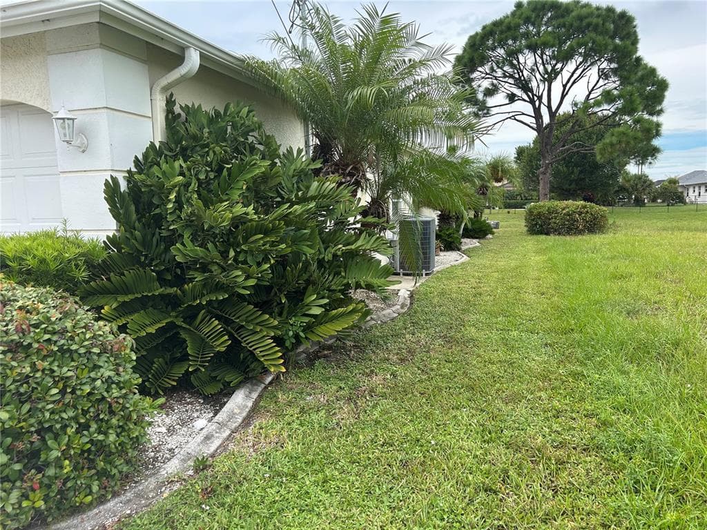 435 ROTONDA CIRCLE photo 18