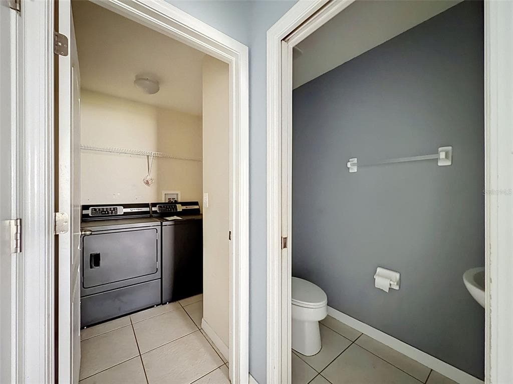 12611 CHENWOOD AVENUE photo 23