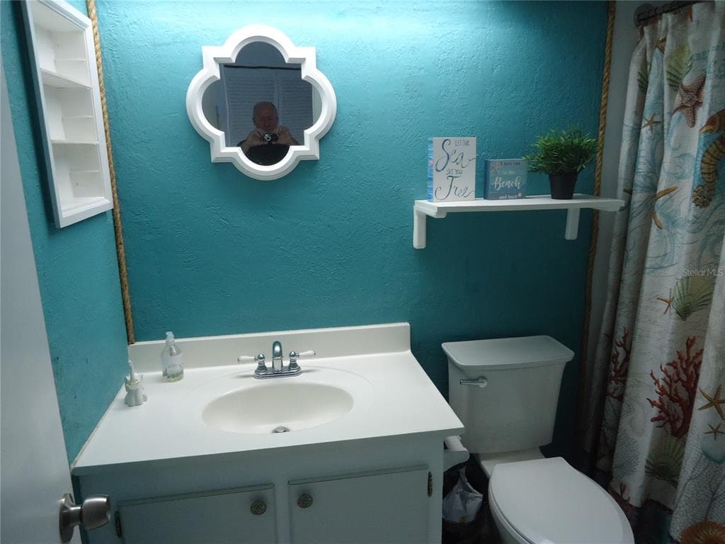 4550 COVE CIRCLE 605 photo 5