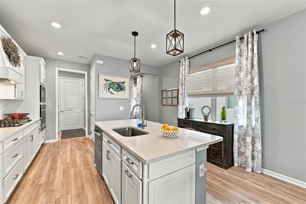 9260 BALLASTER POINTE LOOP photo 16
