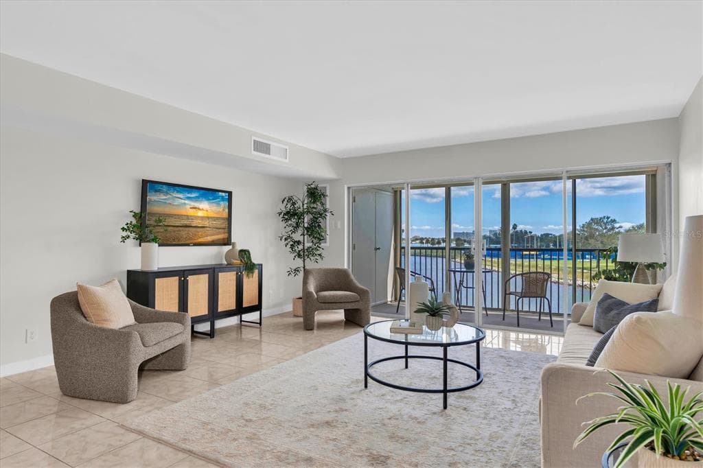 10355 PARADISE BOULEVARD 208 photo 9