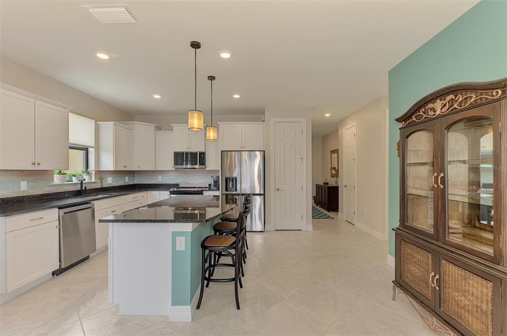 2536 MARTON OAK BOULEVARD photo 18