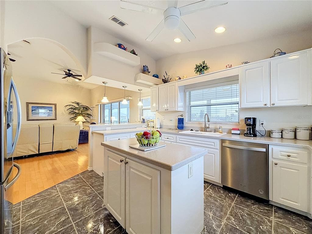 13540 MARIA DRIVE photo 23