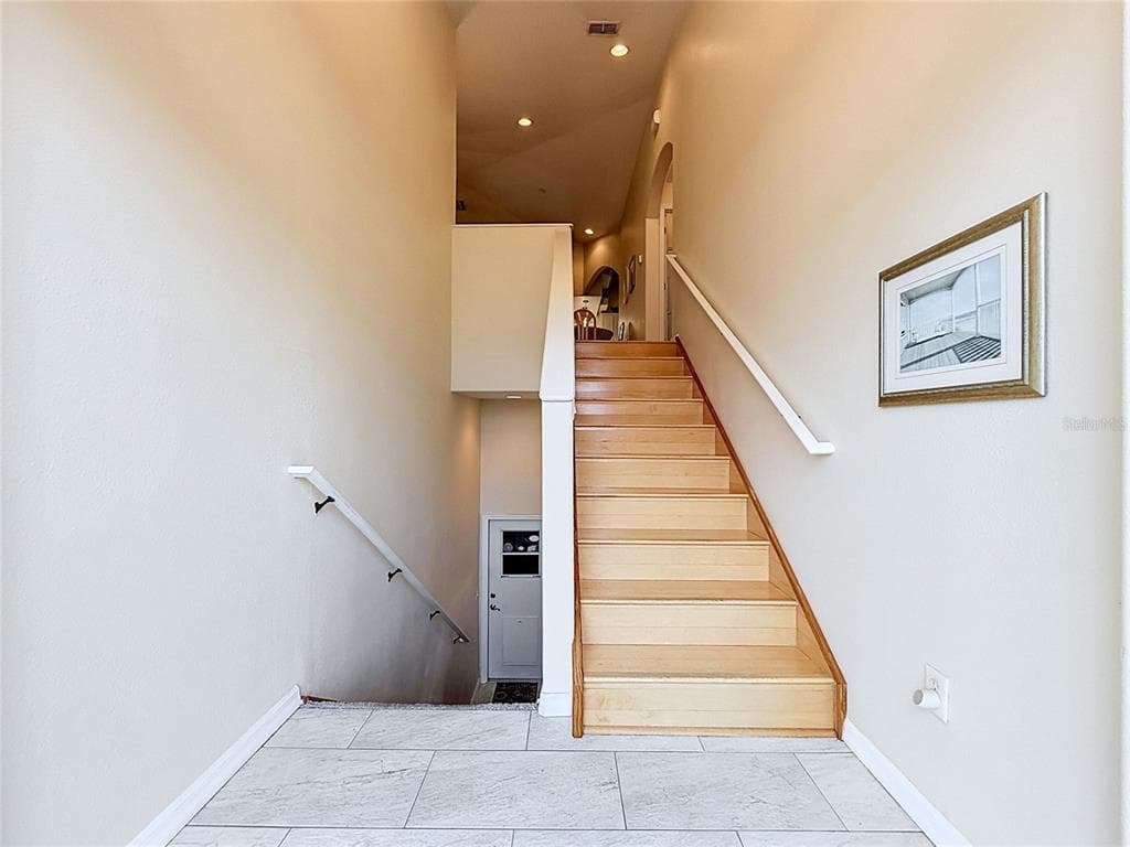 13540 MARIA DRIVE photo 16