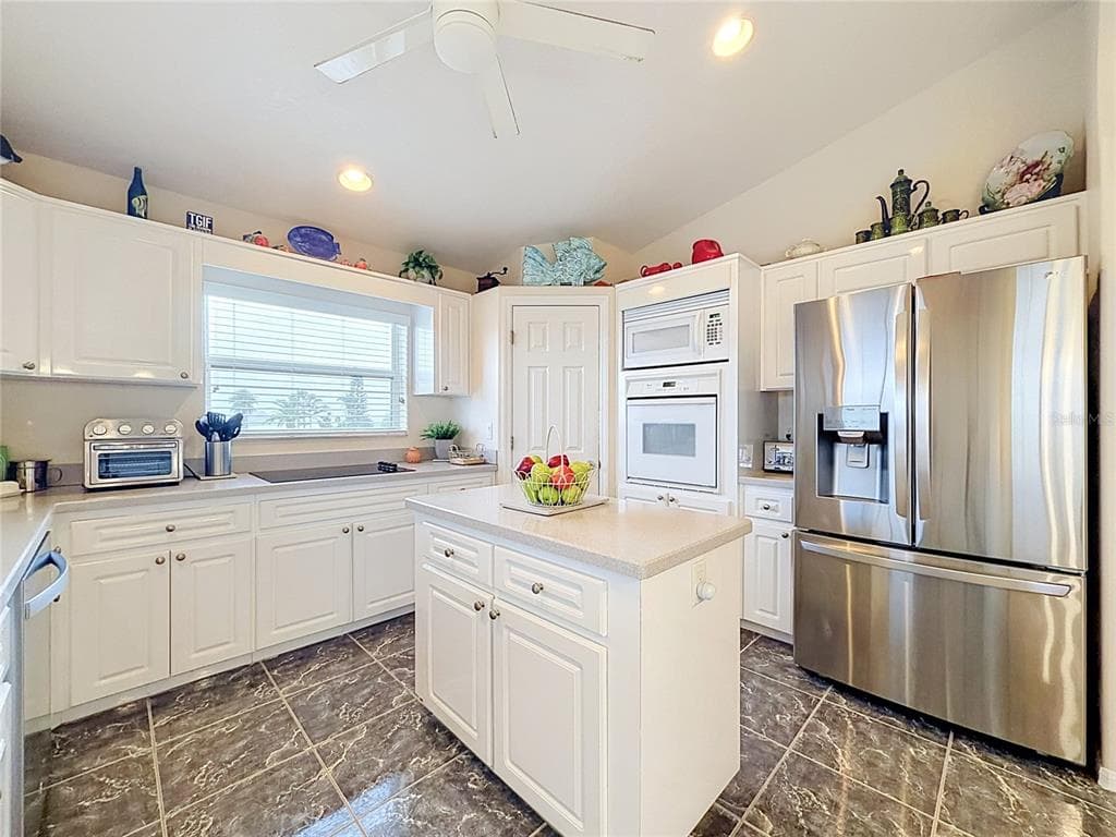 13540 MARIA DRIVE photo 25