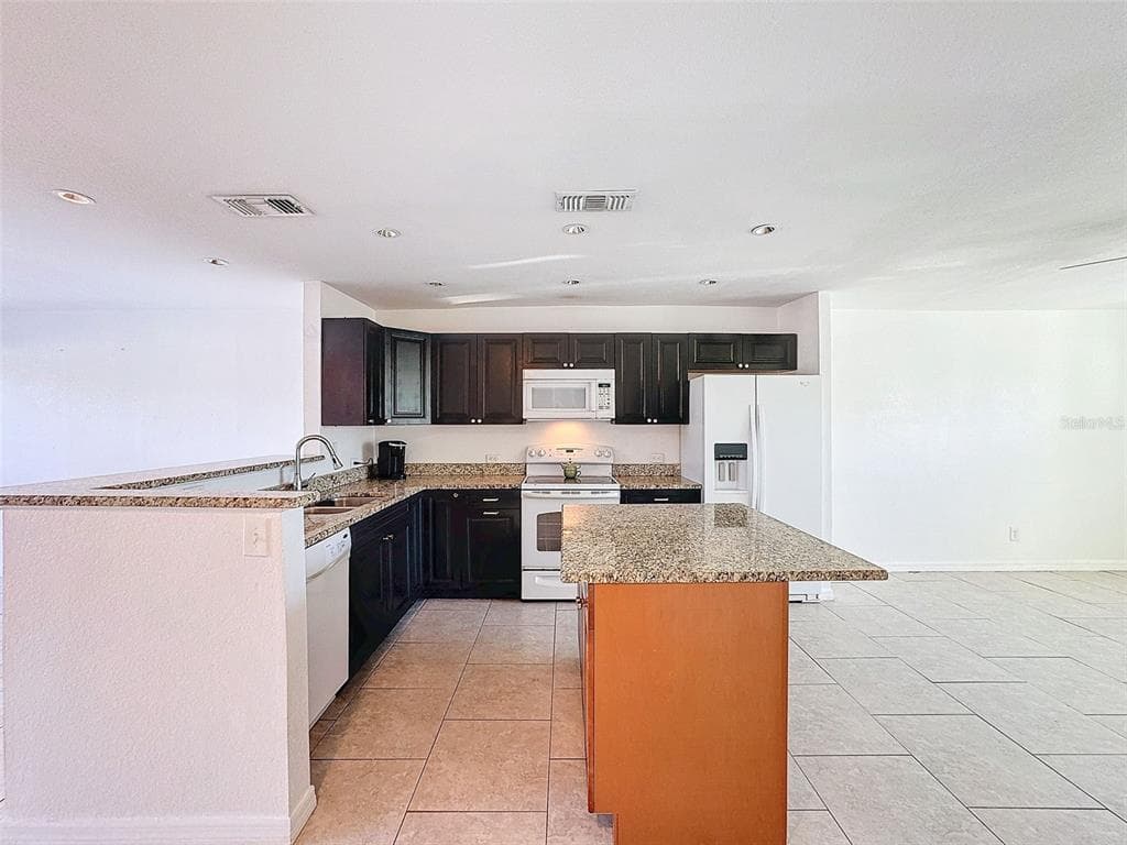 9201 TUDOR DRIVE C212 photo 13