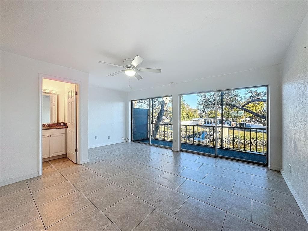 9201 TUDOR DRIVE C212 photo 18