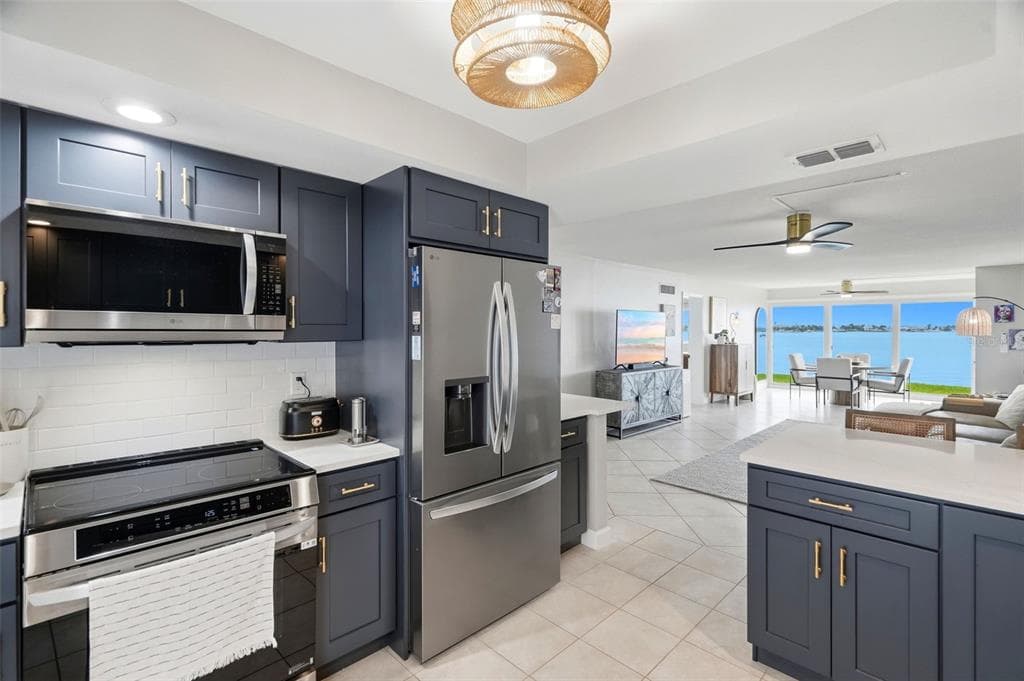 280 126TH AVENUE 104 photo 6