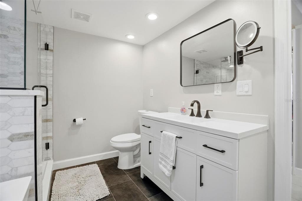 280 126TH AVENUE 104 photo 17
