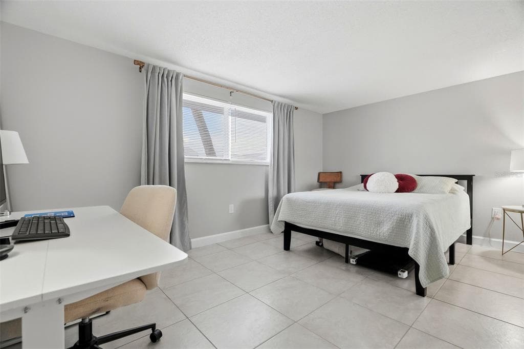 280 126TH AVENUE 104 photo 20