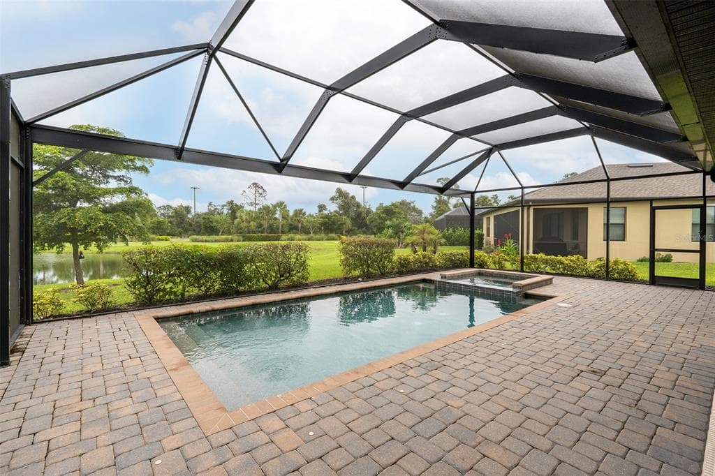 1812 E ISLES ROAD photo 6