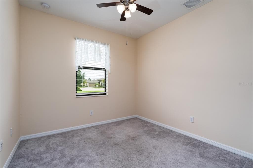 1812 E ISLES ROAD photo 24