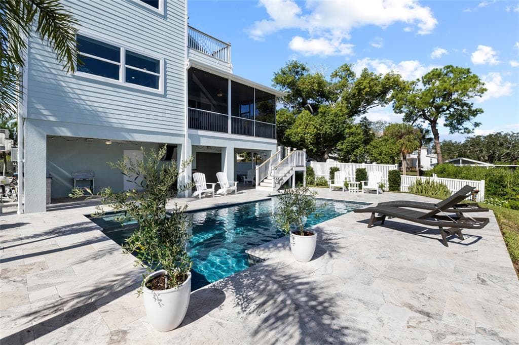 1512 RIVERSIDE DRIVE photo 13