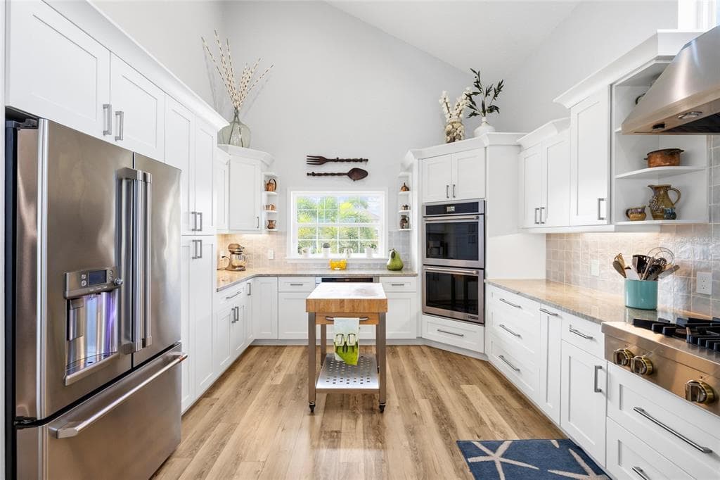 1512 RIVERSIDE DRIVE photo 24