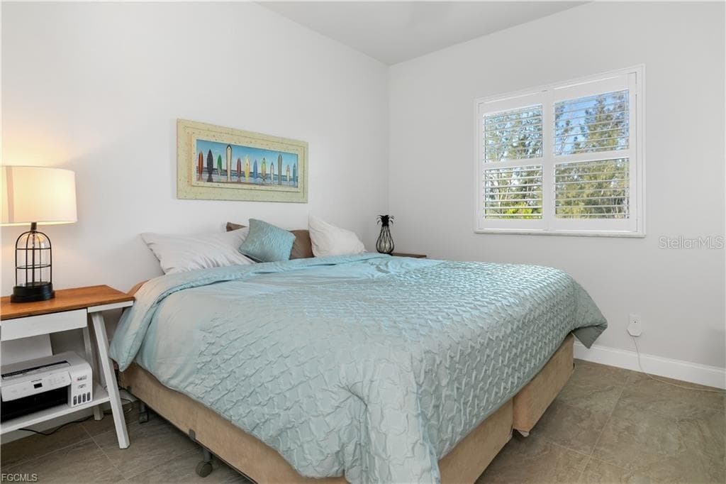 2330 NW 39TH AVENUE photo 23