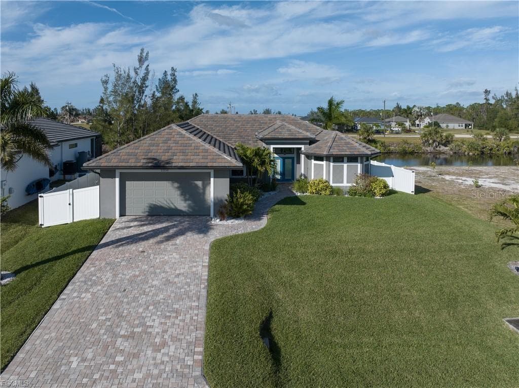 2330 NW 39TH AVENUE photo 6