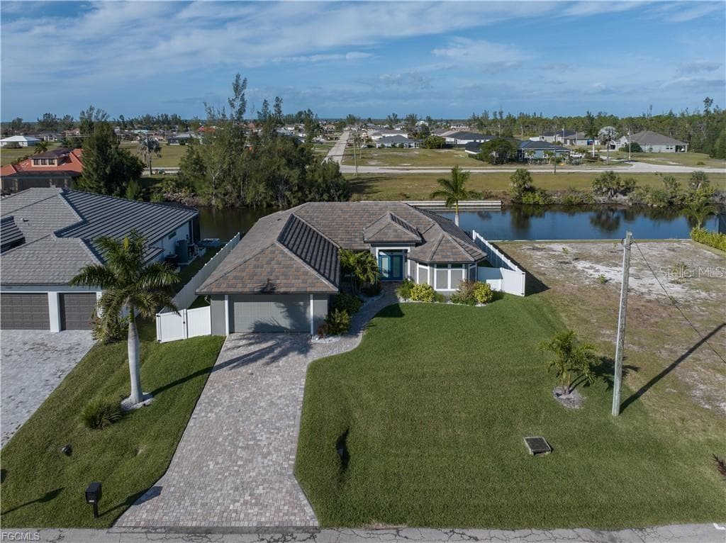 2330 NW 39TH AVENUE photo 7