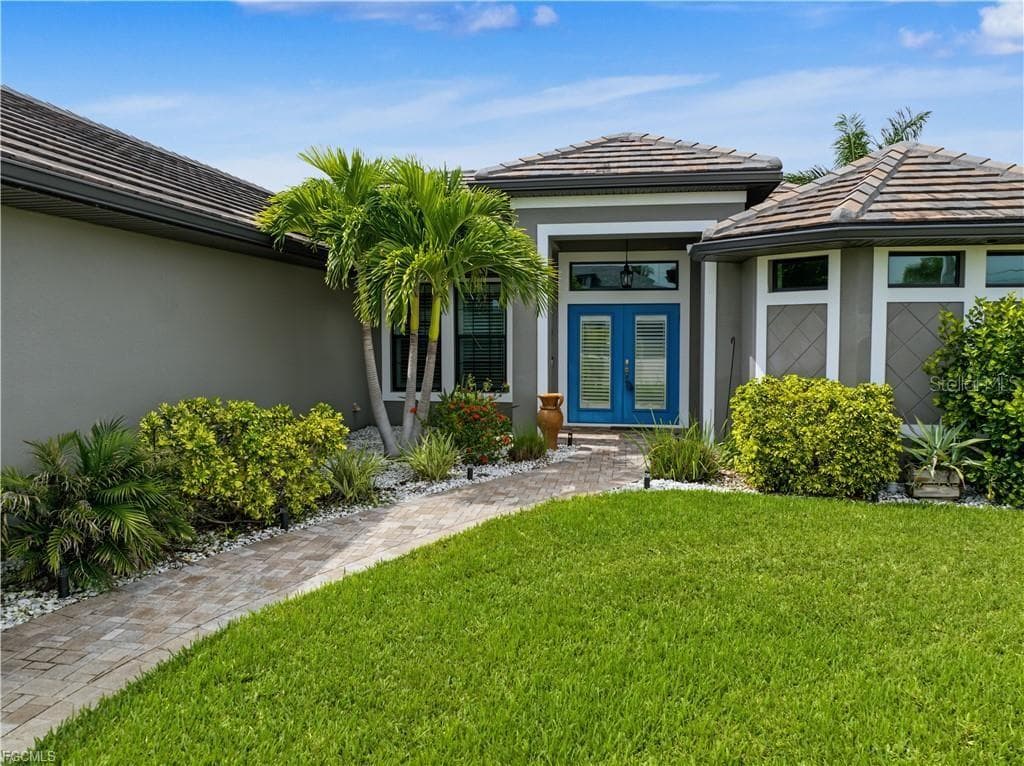 2330 NW 39TH AVENUE photo 3