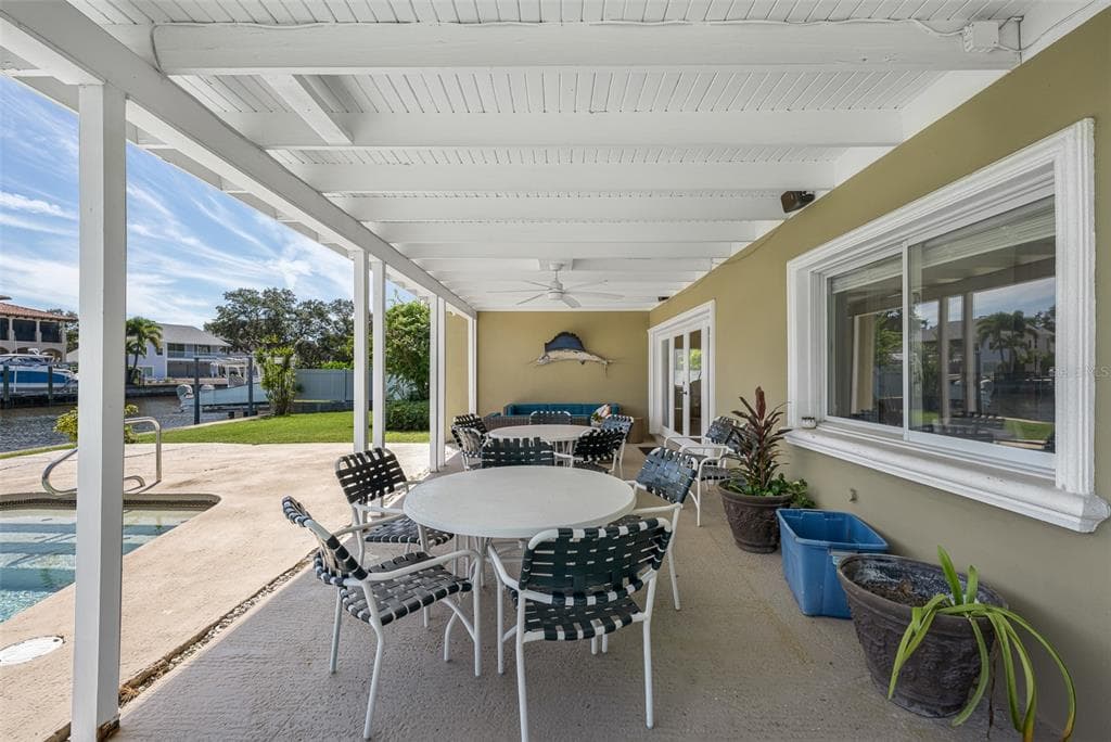628 RIVIERA DRIVE photo 23