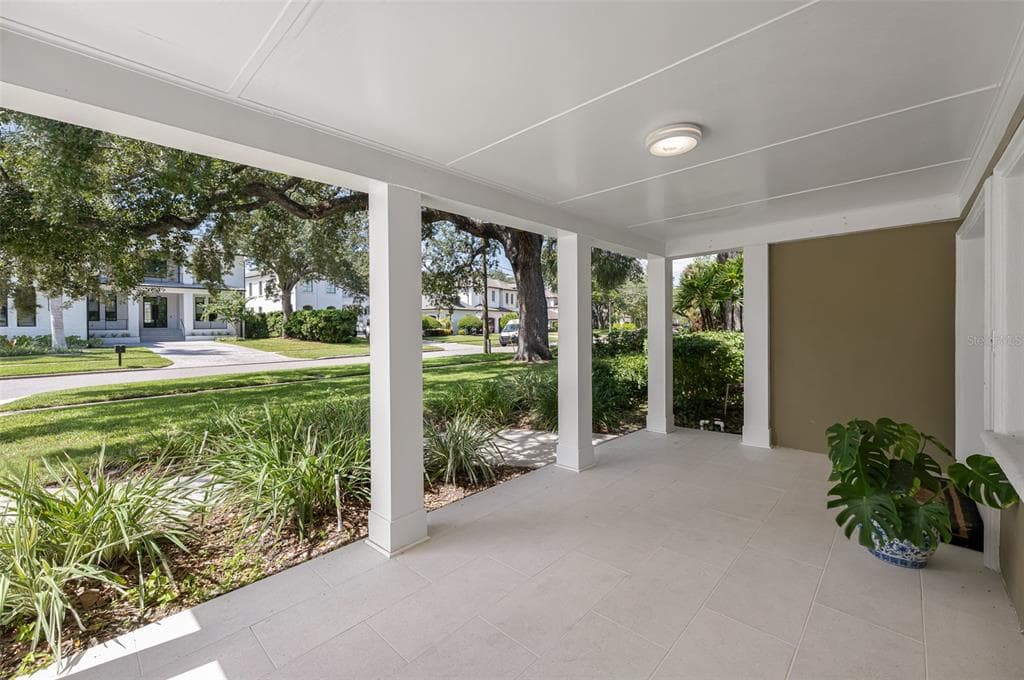 628 RIVIERA DRIVE photo 3