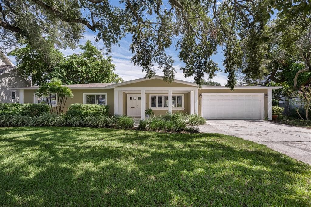 628 RIVIERA DRIVE photo 1