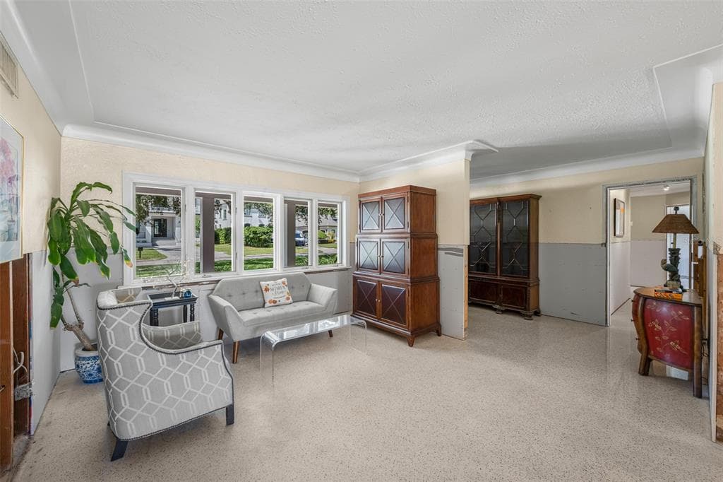 628 RIVIERA DRIVE photo 5