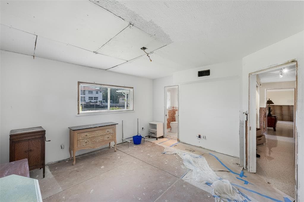 628 RIVIERA DRIVE photo 14
