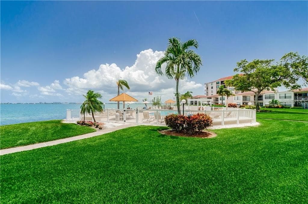 6265 SUN BOULEVARD 805 photo 5