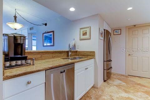 6265 SUN BOULEVARD 805 photo 11