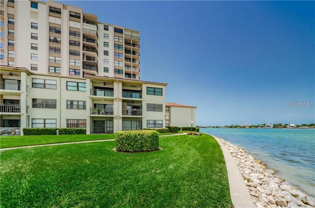 6265 SUN BOULEVARD 805 photo 4