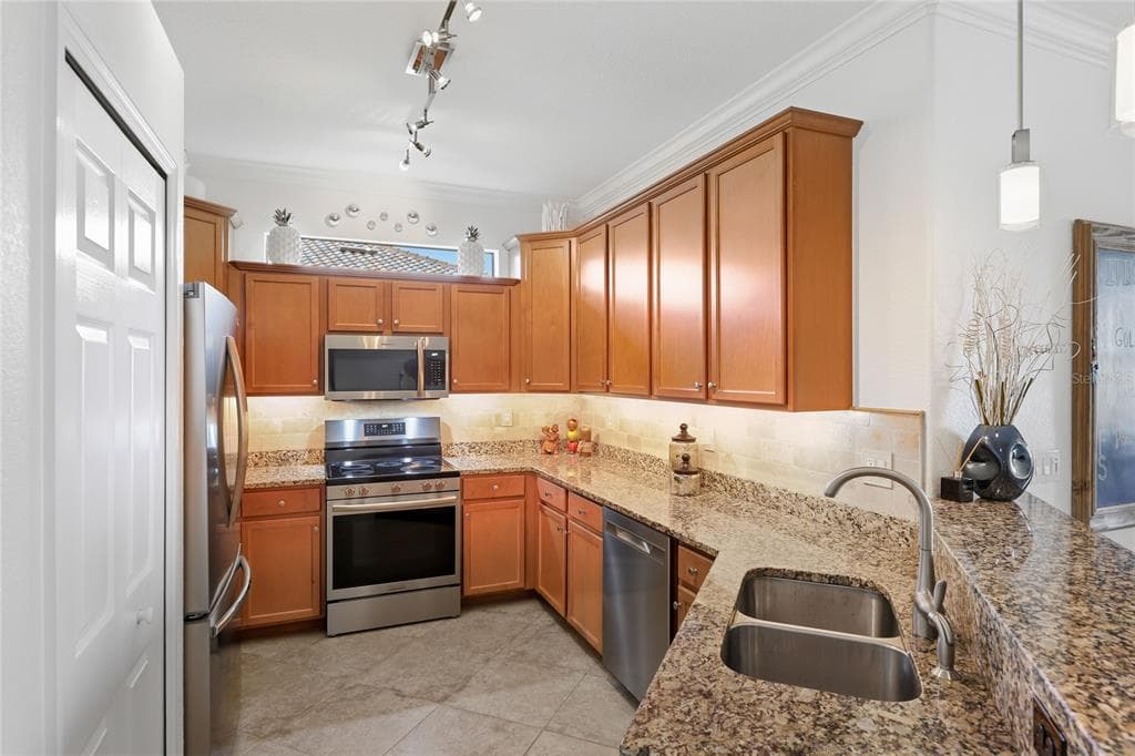 20297 TESORO DR photo 6