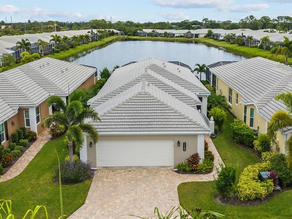 11109 STAVELEY COURT photo 1