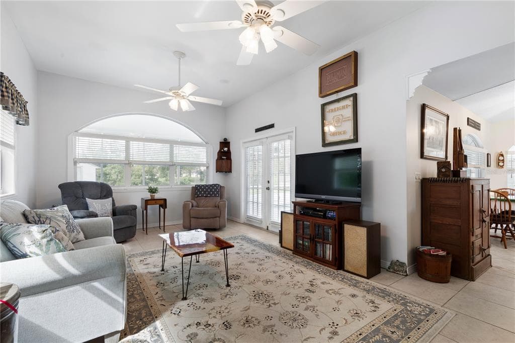 31 BOSTON LANE photo 20