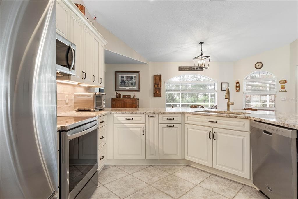 31 BOSTON LANE photo 9
