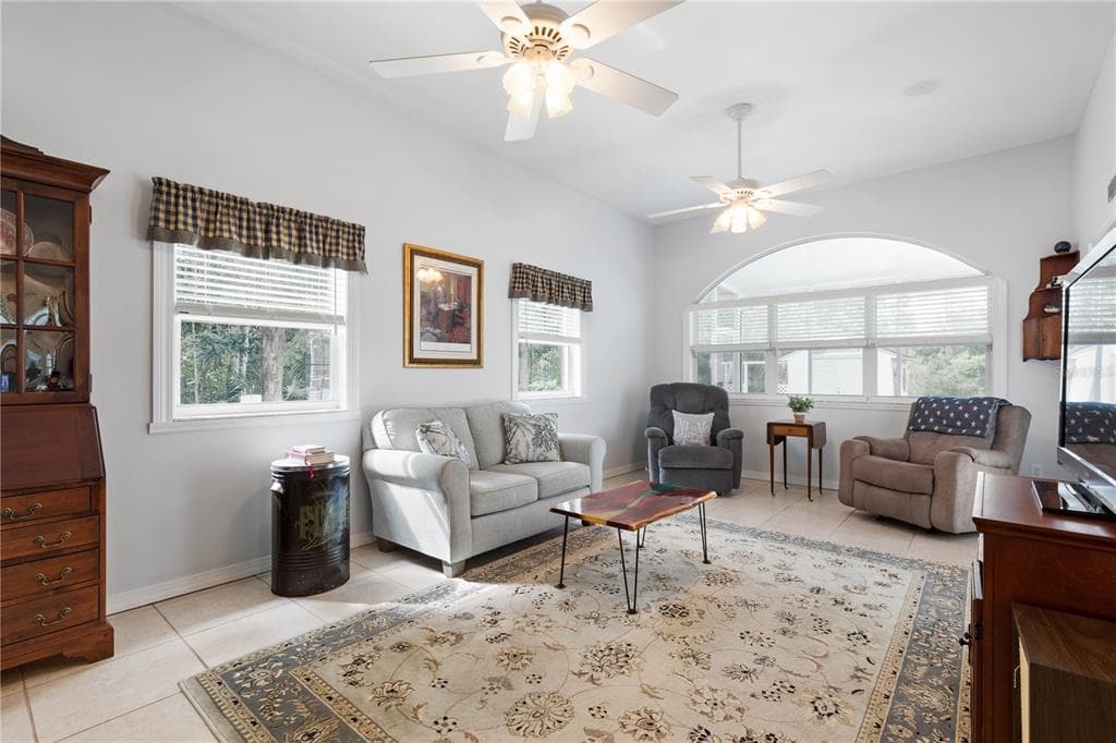 31 BOSTON LANE photo 19