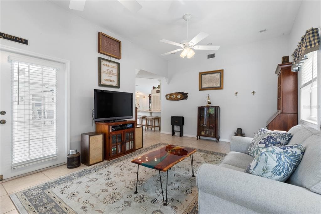 31 BOSTON LANE photo 21